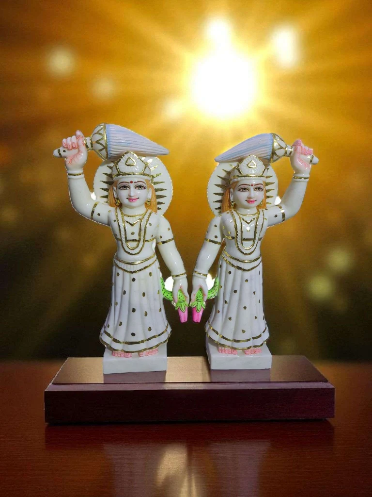 riddhi siddhi statue